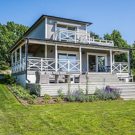 Exclusive Tranquil Villa By The Sea, Boat Available Drottningskär 外观 照片